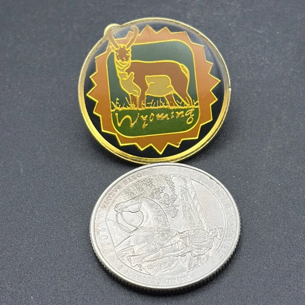 Wyoming American Pronghorn Animal‎ Lapel Hat Pin